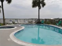 Seahorse Landing Hotels in Cedar Key