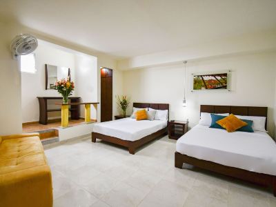 Hotel Mónaco Armenia