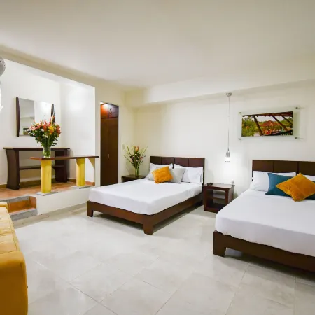 Hotel Mónaco Armenia