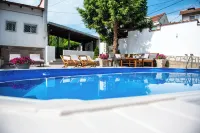 Vila Mila - Pools