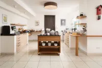 Hotel Vier Jahreszeiten Direkt an Den Kliniken Und Therme Bad Krozingen, Nahe Freiburg Hotels in Heitersheim