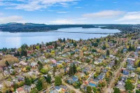 Madrona Bliss A Modern Escape - Condos
