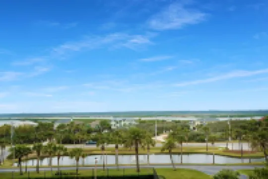 Oceanfront Pool Beach Gear Tennis Smart TVs Hotels in Crescent Beach