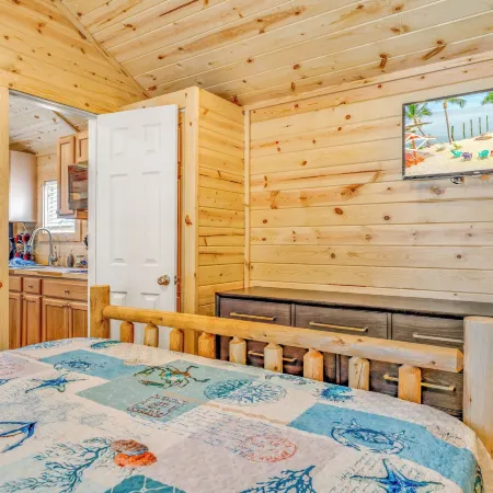 Aqua Lodges at 47th Street