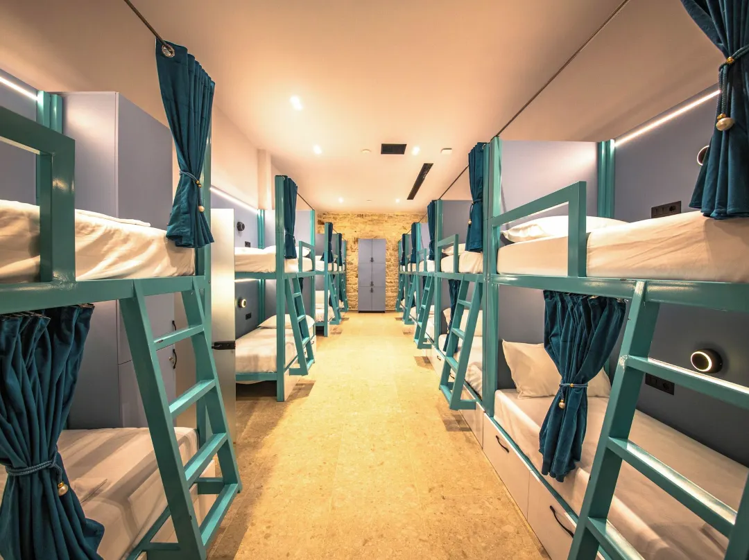 Vega 43 Hostel - Saranda