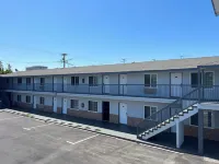 Sunshine Motel