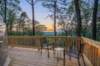 Secluded Mountain Retreat with Hot Tub, Fire Pit Hotels in Hampshire County