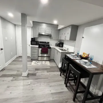 Luxury 2 Bedroom 2 Full Baths Rooms