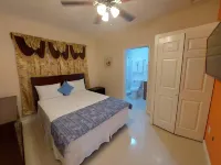 The Golden Gate Inn Hotels in Basseterre