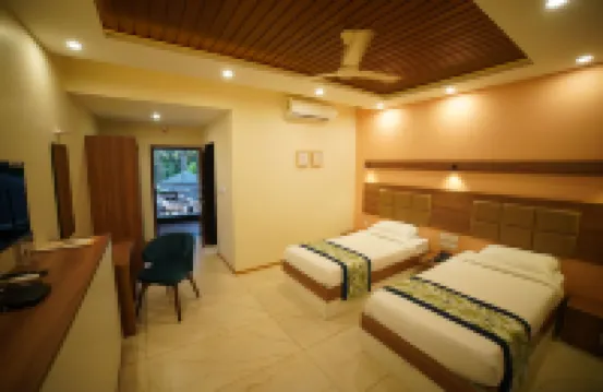 Aananda Wellness and Resorts