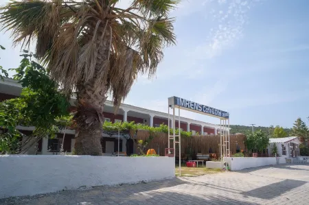 İMREN's Otel Отели в г. Ildir Mahallesi