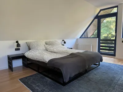 Modern, quiet vacation apartment with garden in the Hülser Bruch nature reserve Löwenzahn附近的飯店