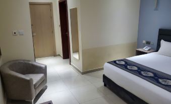 LAGOON BEACH HOTEL