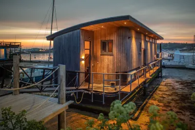 Houseboat Eleuthera