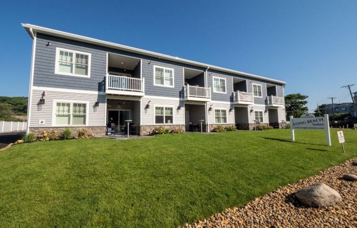 Long Beach Suites
