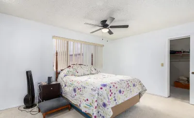 3-bedroom house in superb Glendale with AC, WiFi. Enjoy your stay