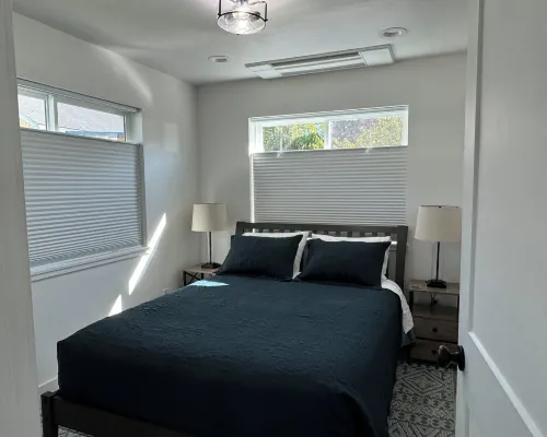 Newer Cozy Cottage w/ Saltwater Spa! Hotels in Weed