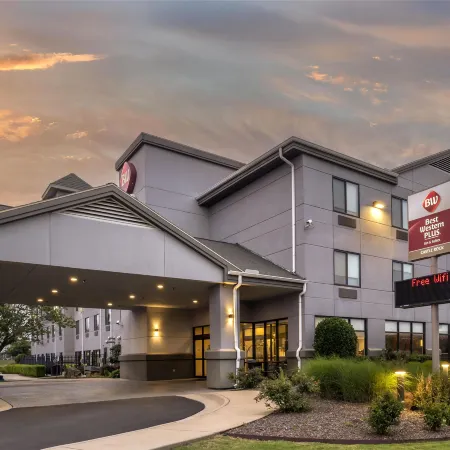Best Western Plus Castlerock Inn  Suites