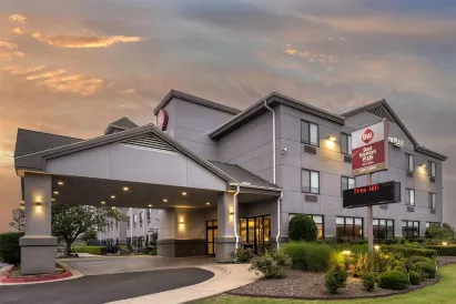 Best Western Plus Castlerock Inn  Suites