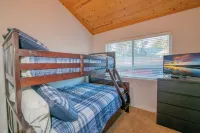 Brown Bear Lodge Hotels in Sugarloaf