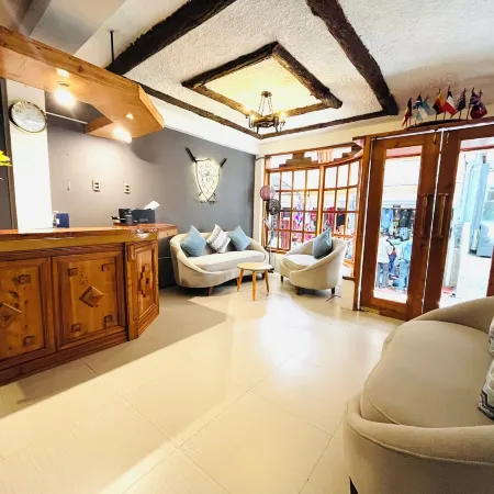 Hotel Rojas Machupicchu Отели в г. Агуас-Кальентес