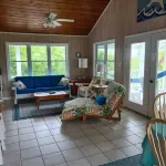 Beautiful home with wifi, tv, A/C, private dock, & backup generator power Hotels in Elbow Cay