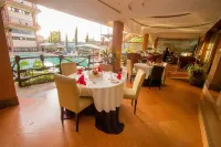 Aturukan Hotel - Frühstück