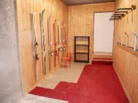 Superb 16/18 person apartment with sauna, at the foot of the chairlift, WiFi, table soccer