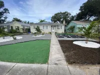 3 Bedroom home between downtown and the beaches! Hotels near Macy's  (Tyrone Square)