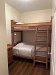 Lakefront Home away from Home - 3성급