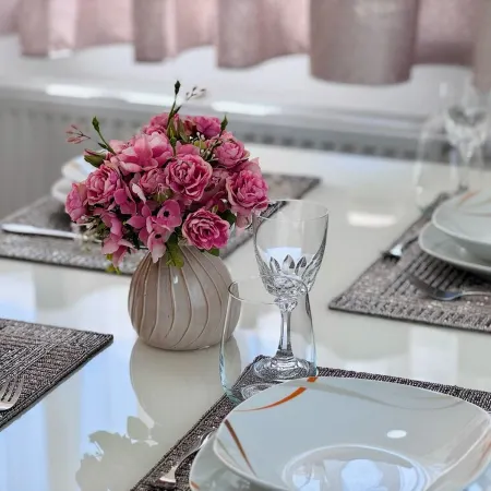 Charmante 2-zimmer-wohnung mit Großer Terrasse