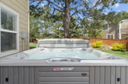 Relax & Unwind: Hot Tub/Pool, King Beds, Steam Shower, Sleeps 8, Great Location! Hotels in Castle Rock