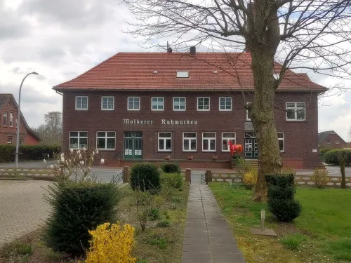 Holiday apartment Alte Schule Ruhwarden / Centrally located and quiet