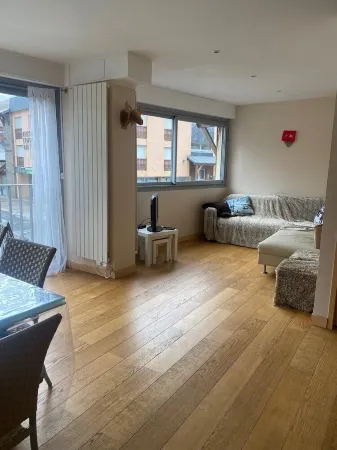 Apartment facing the slopes - resort center - ideal for families Отели в г. Баньер-де-Бигор