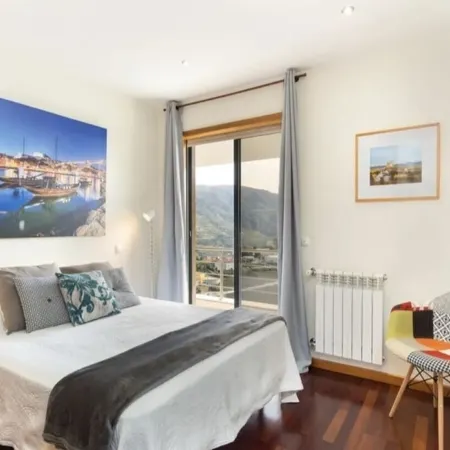 Villa with pool in the Douro Valley