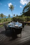 Beautiful Private Home with Stunning Views of Opunohu Bay Hotels near Moorea