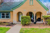 Cozy Craftsman in the Center of Oak Cliff Hotel in zona Dallas Baptist University