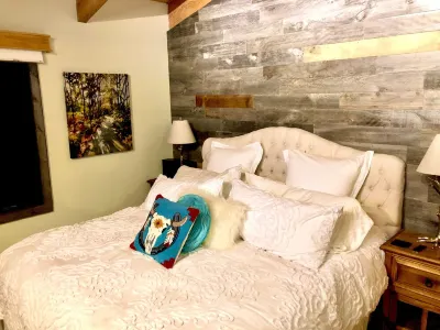 Luxury Black Pass benefits, Ski-in-Ski-out, Bike-in-Bike-out, Stunning Views