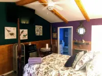 BirdHouse Suite @ HomeAway Ranch