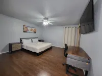 Family & Pet Friendly Getaway Close to Tinker AFB Hotels in Midwest City