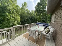 Perfect Waterfront Getaway With Covered Dock Hotels in Campbell County
