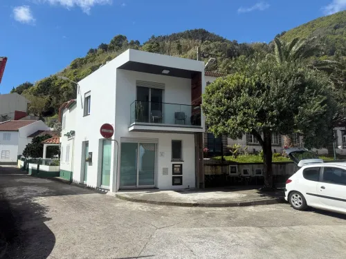 Holiday Home in Ribeira Quente – 5 Minutes from the Thermal Waters