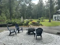 Ovedale Lodge.  A cabin on a three acre estate in Horse Country, Ocala - Chalets
