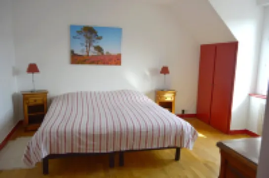 MORGAT 70 meters Beach, 8 people with garden and parking