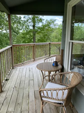 Beautiful Home with views, dock, lots of parking- near ATV trails