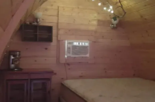 The Escape Pod - No Neighbors!