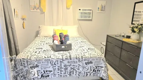 Casa Amalia Beach House just minutes to beaches, airport and moch more...