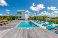 Waterfront 4-Bedroom Home on Private Peninsula w/ Private Dock! - Pools