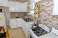 THE COTTAGE, SAINT DAVIDS, CHRIST CHURCH, BARBADOS modern 1 bed villa with pool