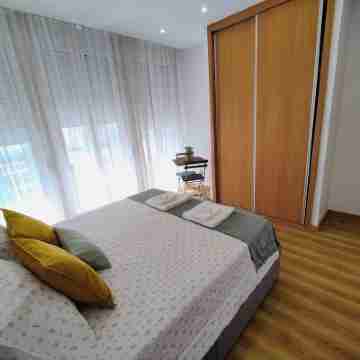 Apartment in the Historic Center of the city, with balcony, air conditioning Rooms